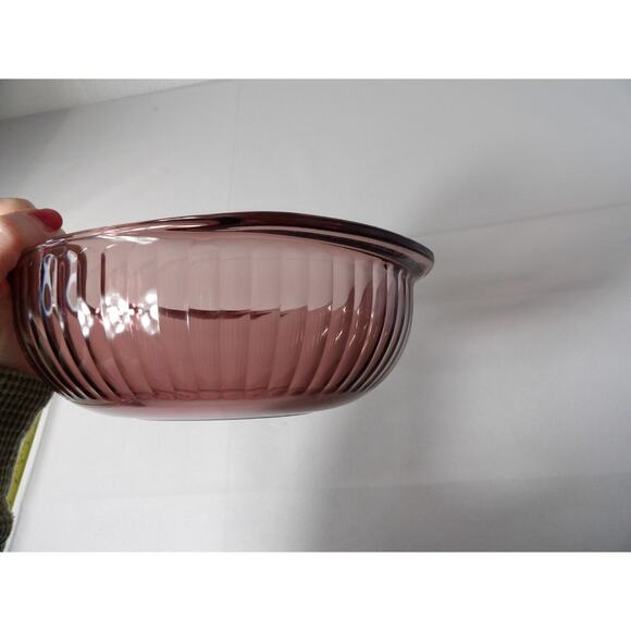 Pyrex 024-S Cranberry Round Casserole 2 Qt 2L Ribbed Glass Vintage No Lid - Picture 10 of 11